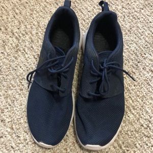 Nike Shoes size 10.5